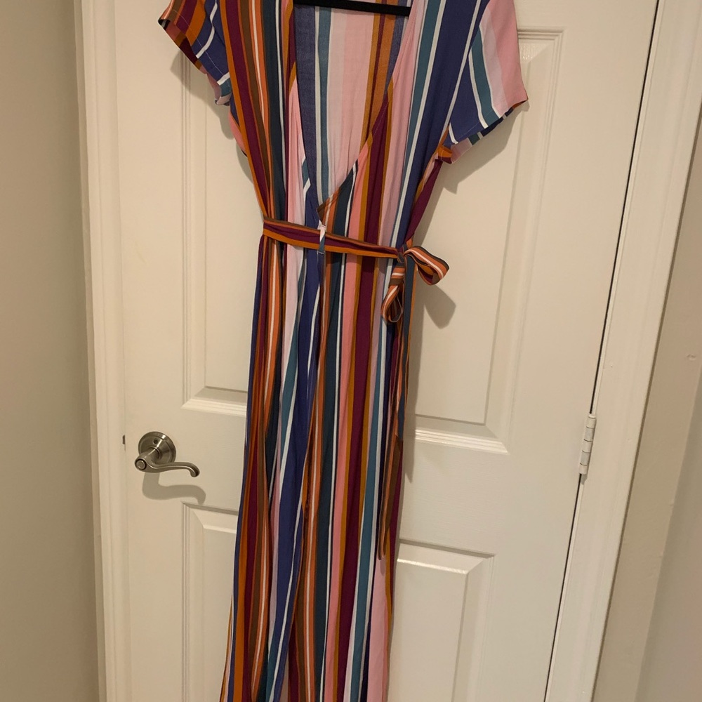 Super cute wrap dress